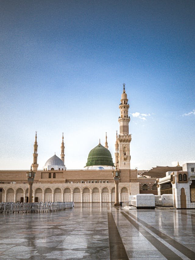 Umrah Flights in Madinah